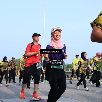 Runner Photo 6299118