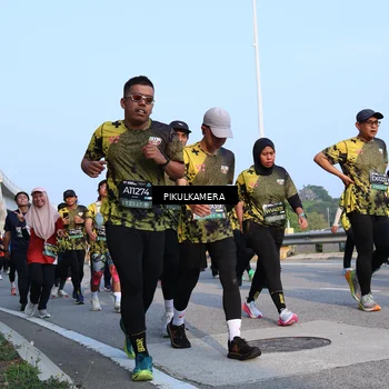 Runner Photo 6299148