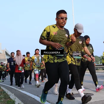 Runner Photo 6299174