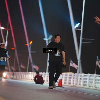 Runner Photo 6299344