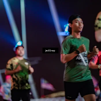 Runner Photo 6299383