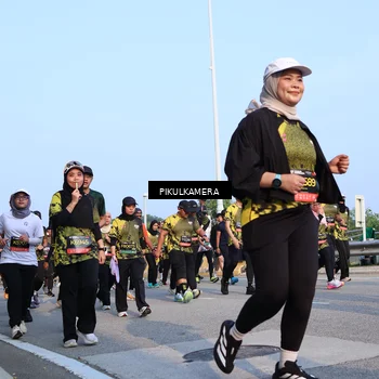 Runner Photo 6299387