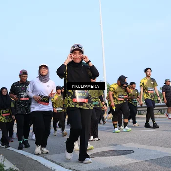 Runner Photo 6299416