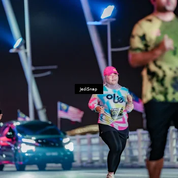 Runner Photo 6299441