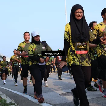 Runner Photo 6299547