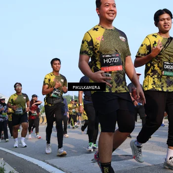 Runner Photo 6299623