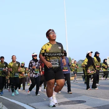 Runner Photo 6299686