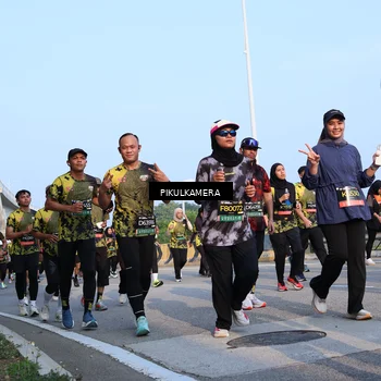 Runner Photo 6299693