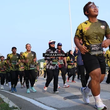 Runner Photo 6299722