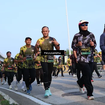 Runner Photo 6299740