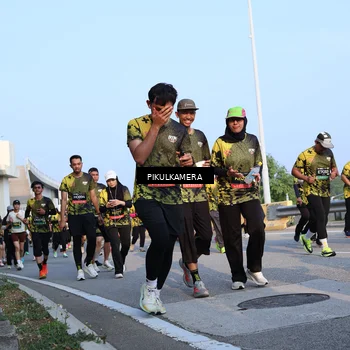 Runner Photo 6299791