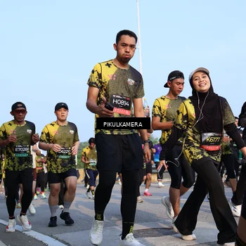 Runner Photo 6299832
