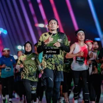 Runner Photo 6300365