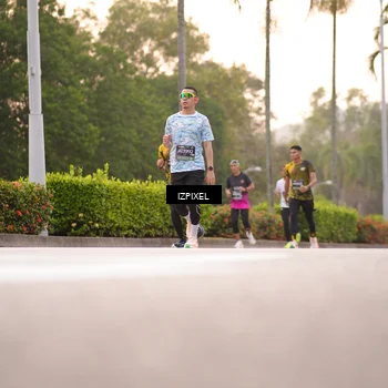 Runner Photo 6300369