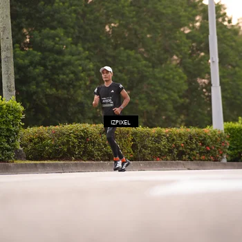 Runner Photo 6300398