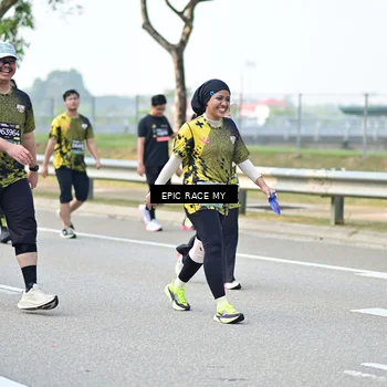 Runner Photo 6300414