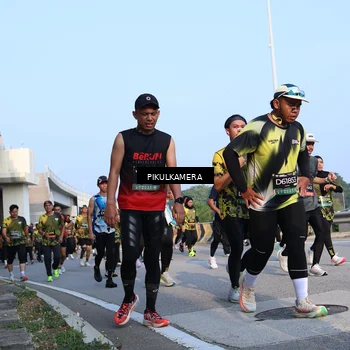 Runner Photo 6300493