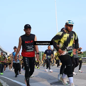 Runner Photo 6300507