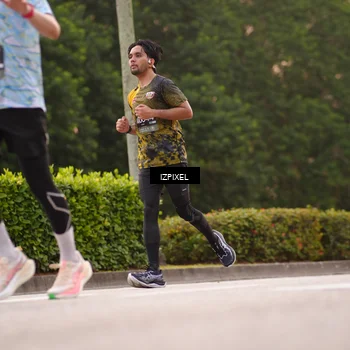 Runner Photo 6300577