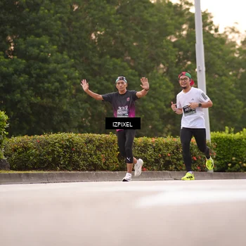 Runner Photo 6300630