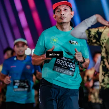Runner Photo 6300637