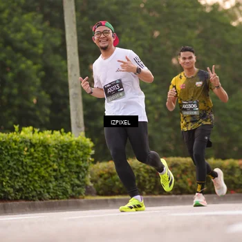 Runner Photo 6300659