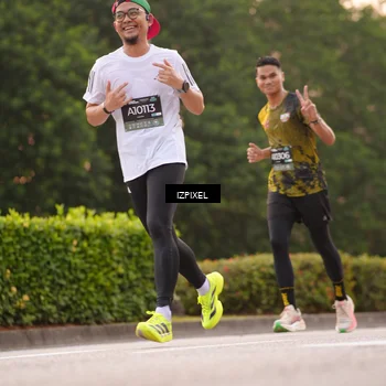Runner Photo 6300668