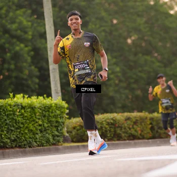 Runner Photo 6300772