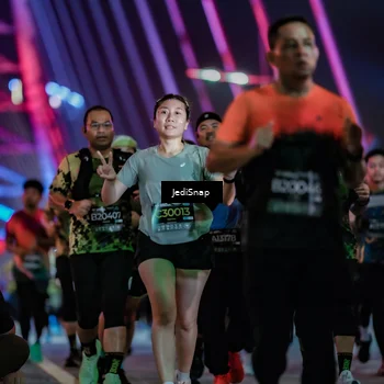 Runner Photo 6300773