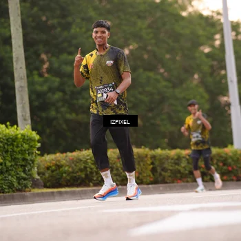 Runner Photo 6300812