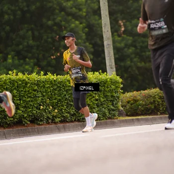 Runner Photo 6300850