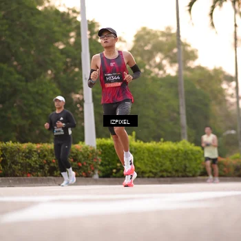 Runner Photo 6300921