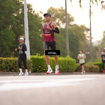 Runner Photo 6300930