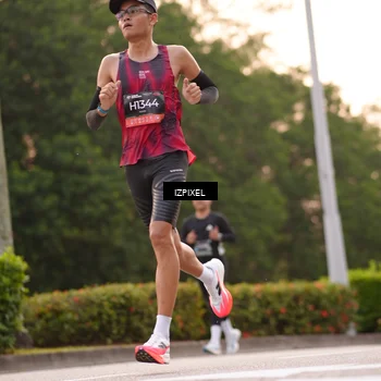 Runner Photo 6300956