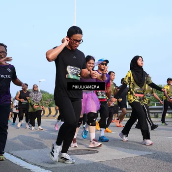 Runner Photo 6300979