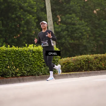 Runner Photo 6301036