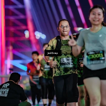 Runner Photo 6301056