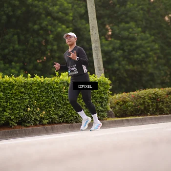 Runner Photo 6301078