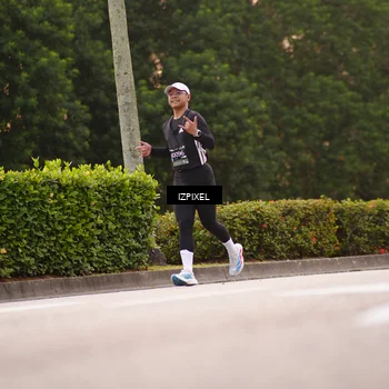 Runner Photo 6301103