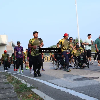 Runner Photo 6301356