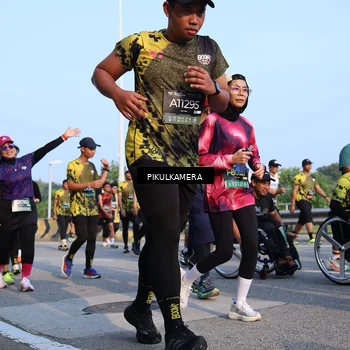 Runner Photo 6301401