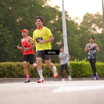 Runner Photo 6301501