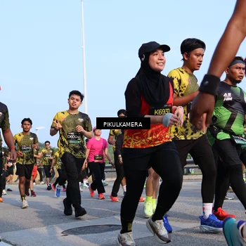 Runner Photo 6301565