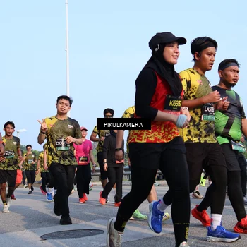 Runner Photo 6301576