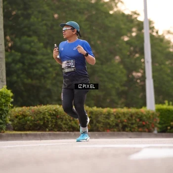 Runner Photo 6301704