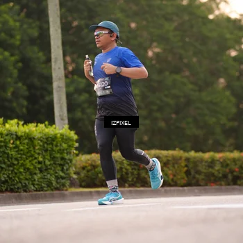 Runner Photo 6301770