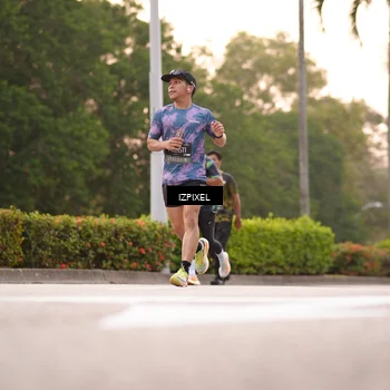 Runner Photo 6301793