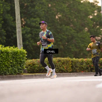 Runner Photo 6301867