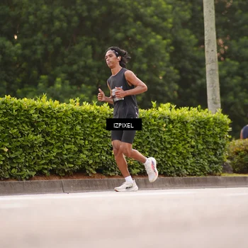 Runner Photo 6302044