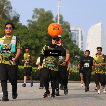Runner Photo 6302063